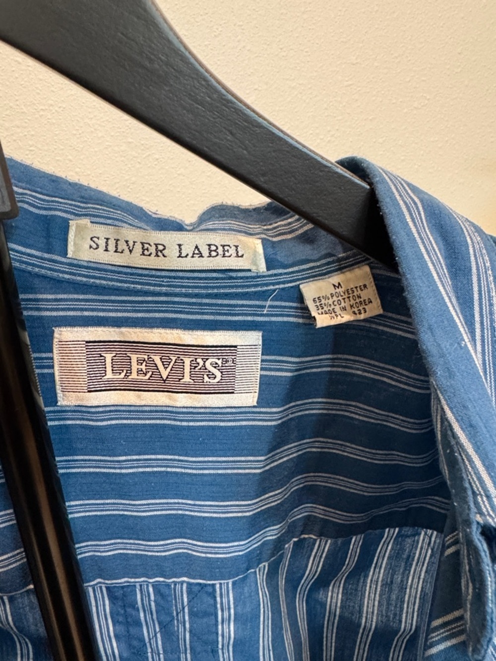Levi's Blue & White Vertical Stripe Button-Down Shirt - Picture 2 of 4
